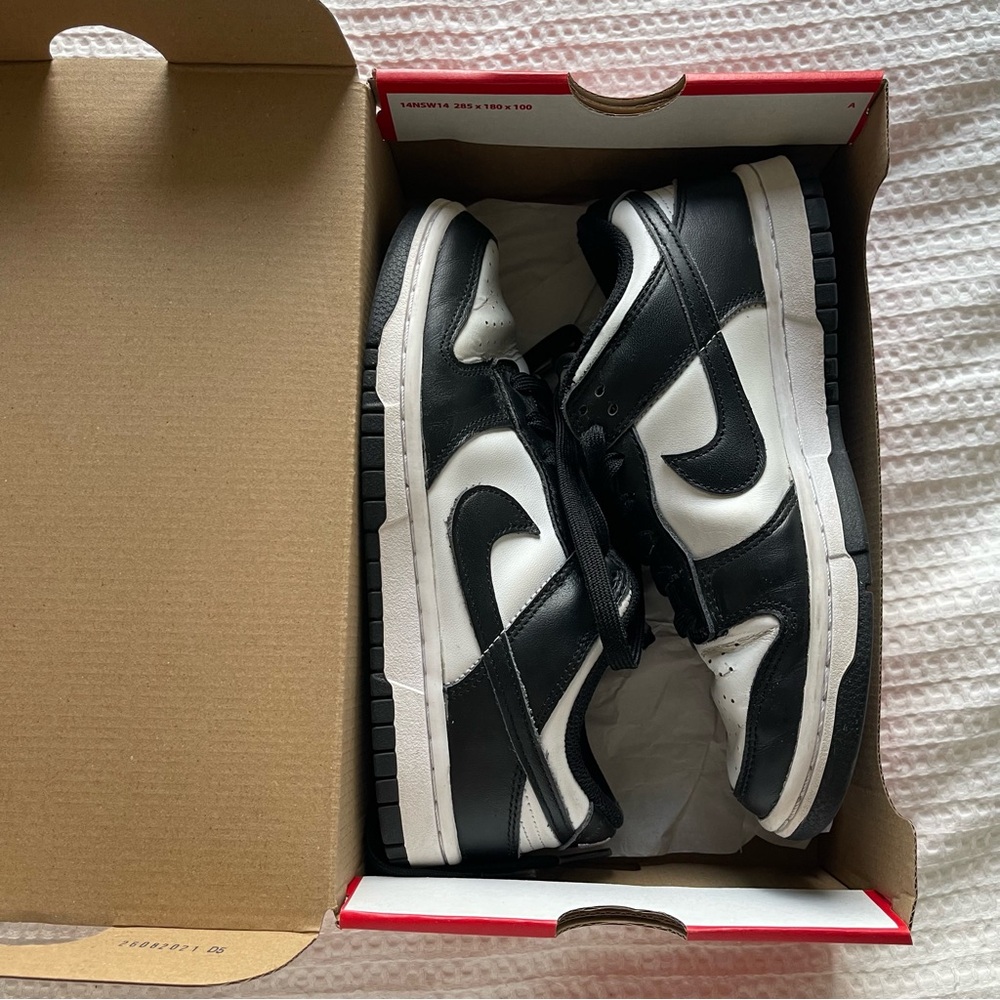 Dunk Low Panda